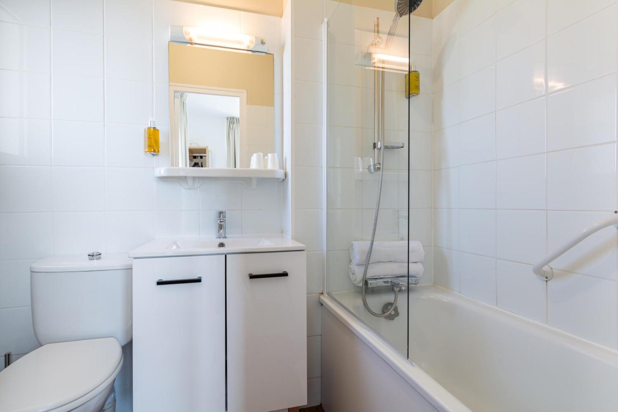 Hotel De La Plage Courseulles-sur-Mer Ngoại thất bức ảnh
