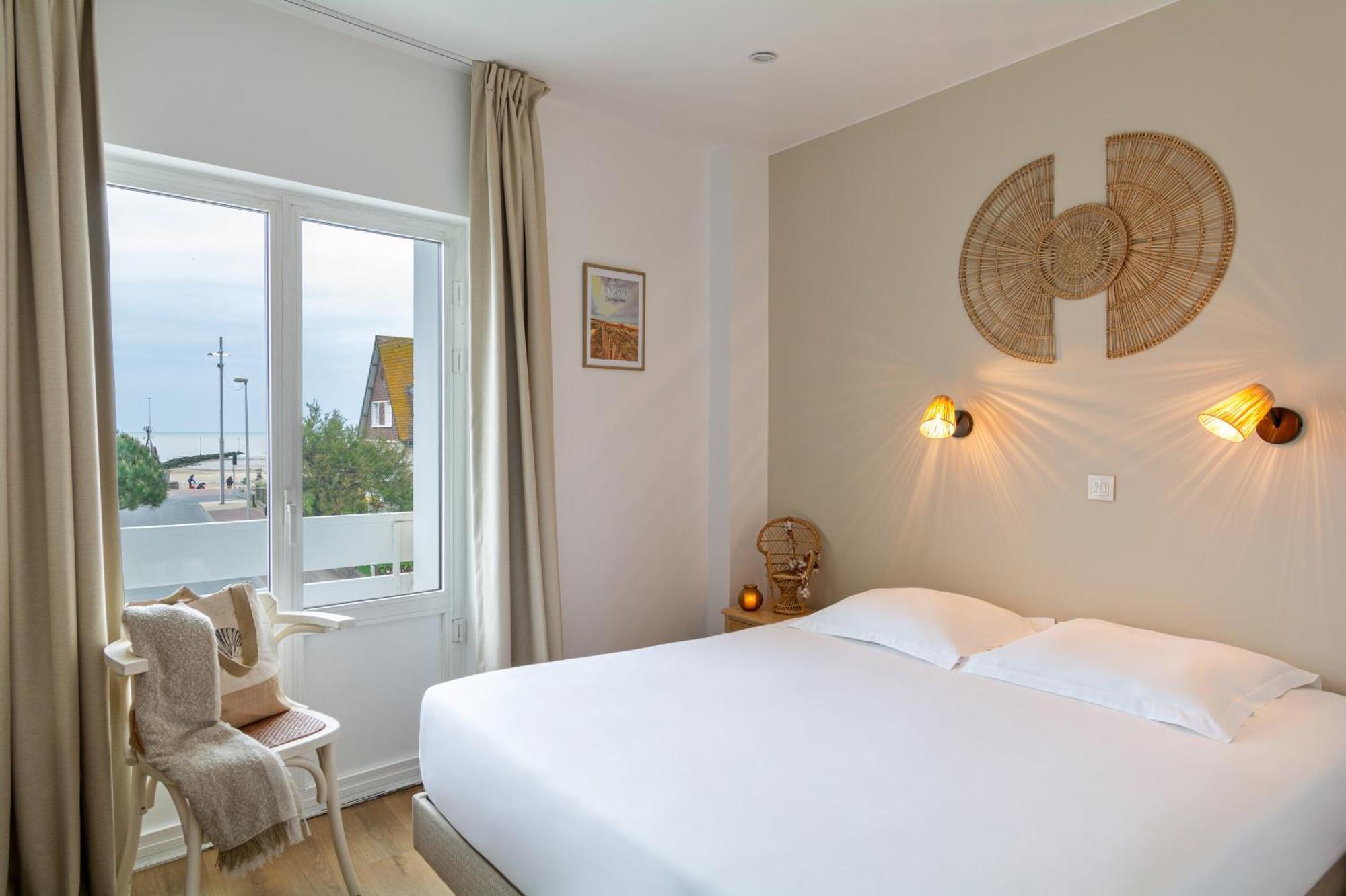 Hotel De La Plage Courseulles-sur-Mer Ngoại thất bức ảnh